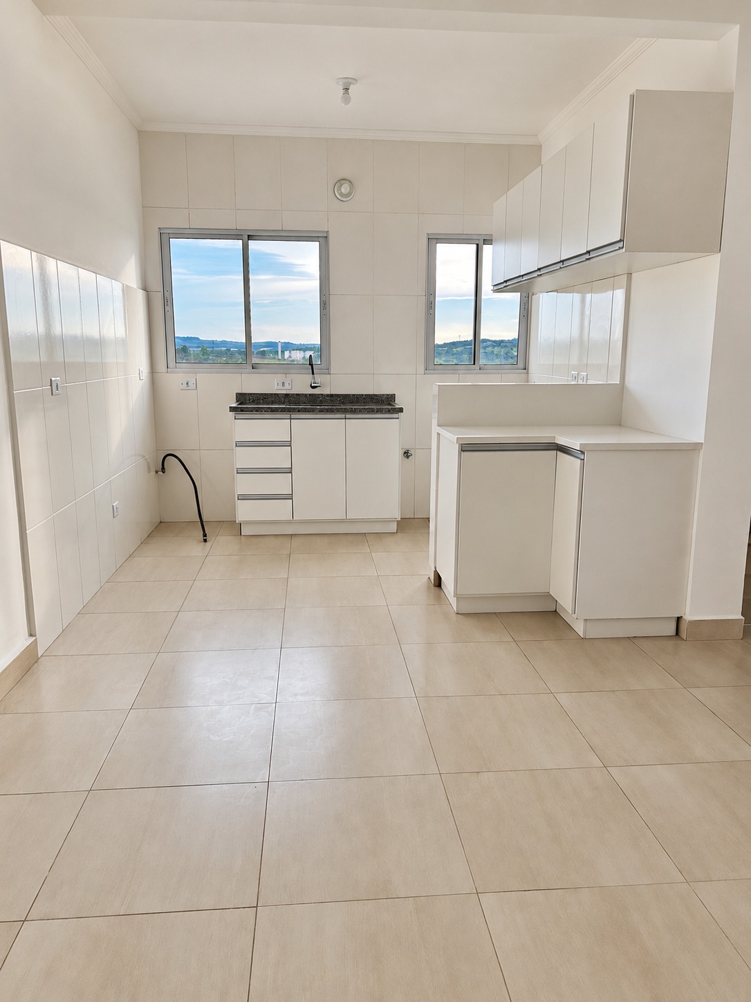 Cozinha com armários
